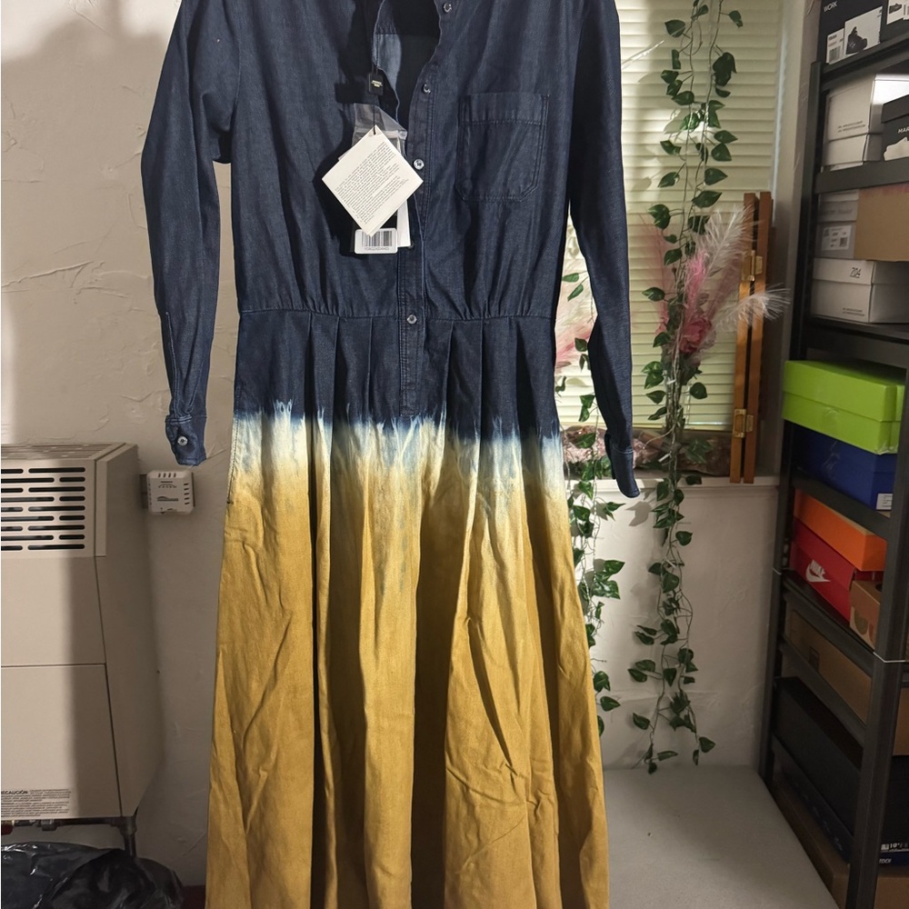Weekend Max Mara
Weekend Max Mara Blue Dip-Dyed Denim Size 6 - Picture 3 of 7